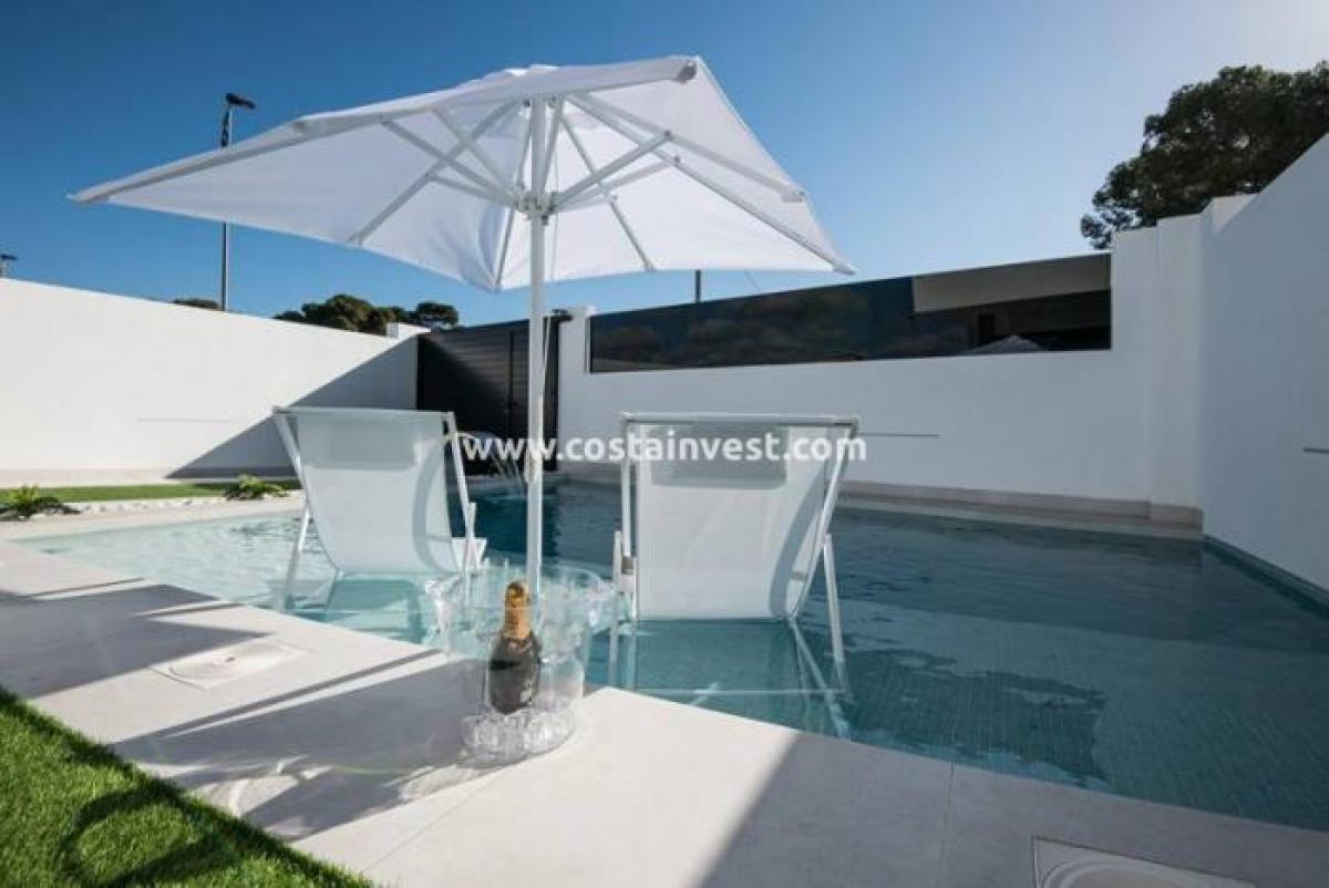 Picture of Villa For Sale in Santiago De La Ribera, Murcia, Spain