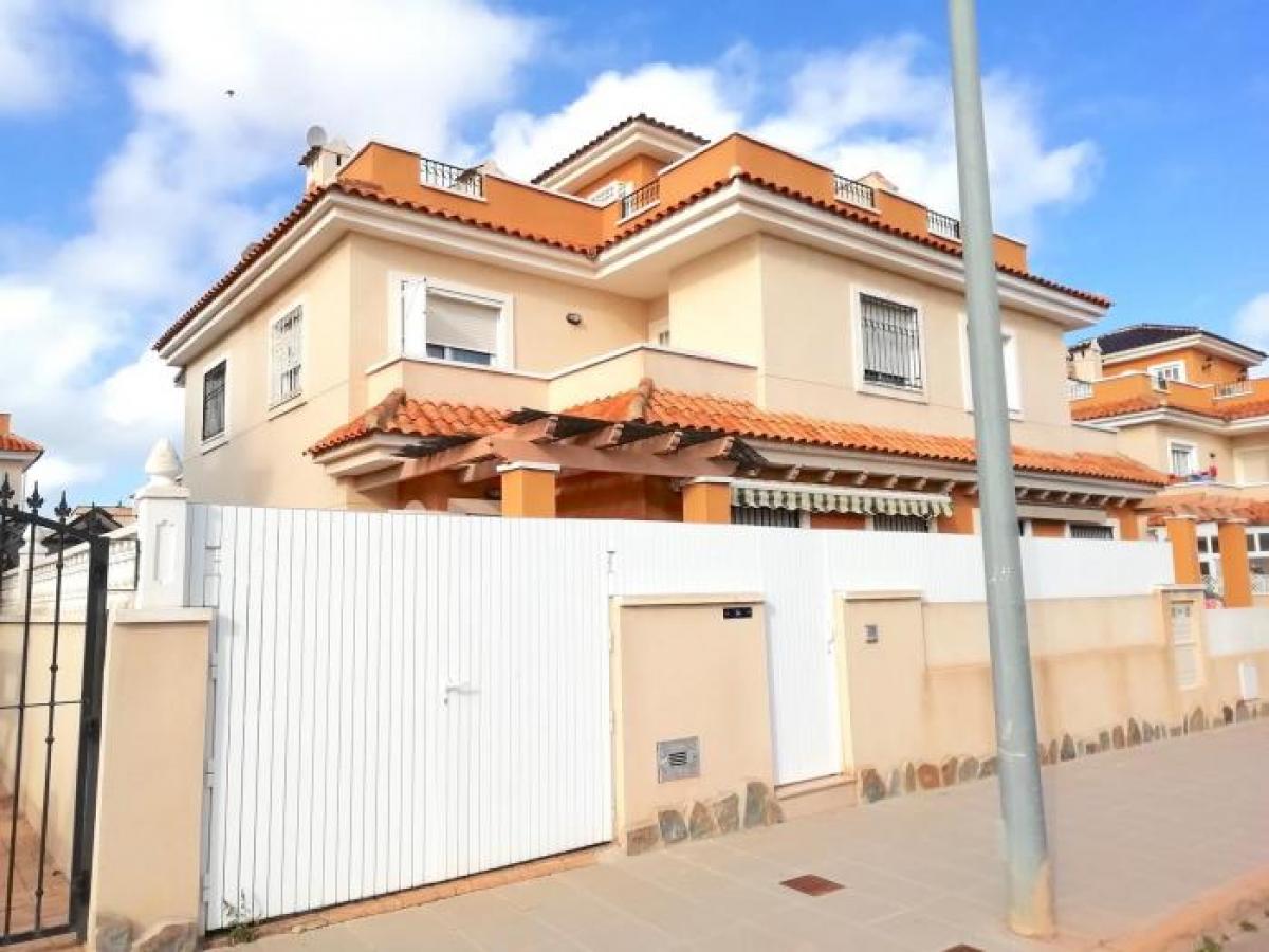Picture of Bungalow For Rent in Pilar De La Horadada, Alicante, Spain