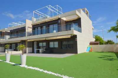 Bungalow For Rent in Pilar De La Horadada, Spain
