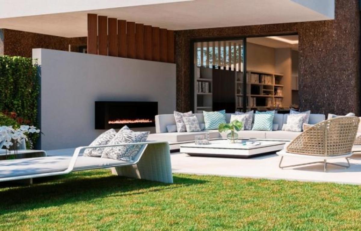 Picture of Apartment For Sale in Cabopino, Malaga, Spain