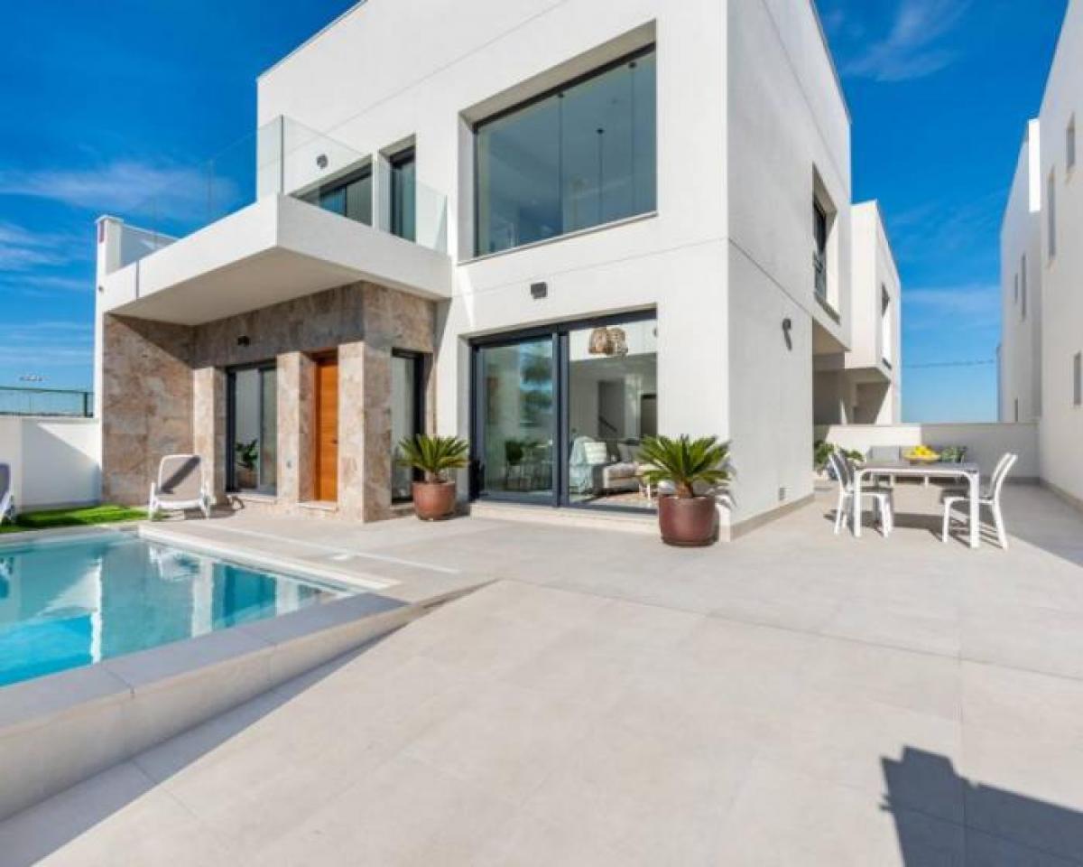 Picture of Villa For Sale in Daya Vieja, Alicante, Spain