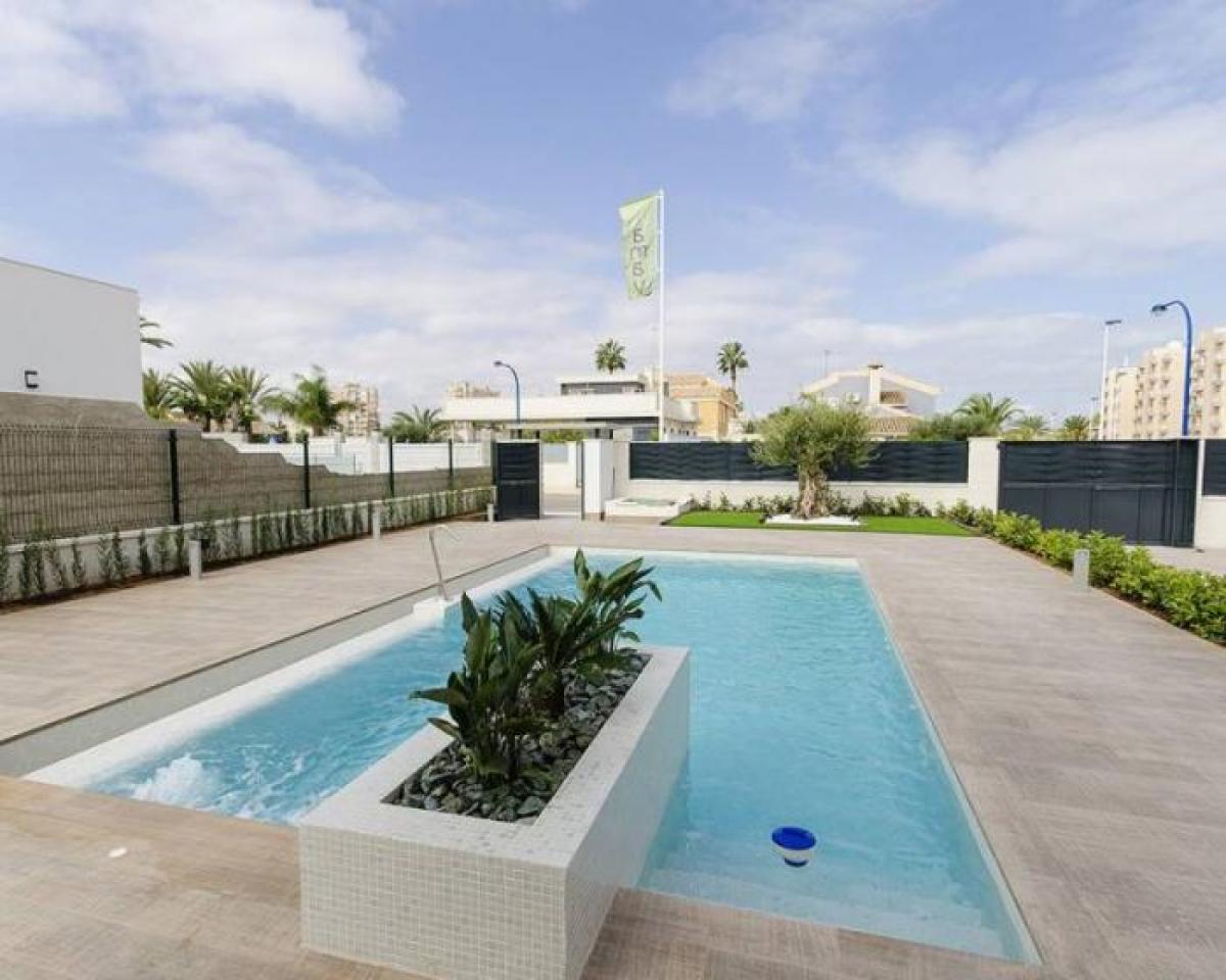 Picture of Home For Sale in San Miguel De Salinas, Alicante, Spain