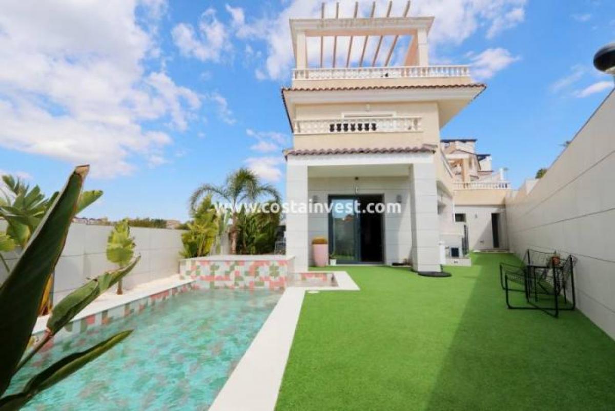 Picture of Bungalow For Sale in San Miguel De Salinas, Alicante, Spain