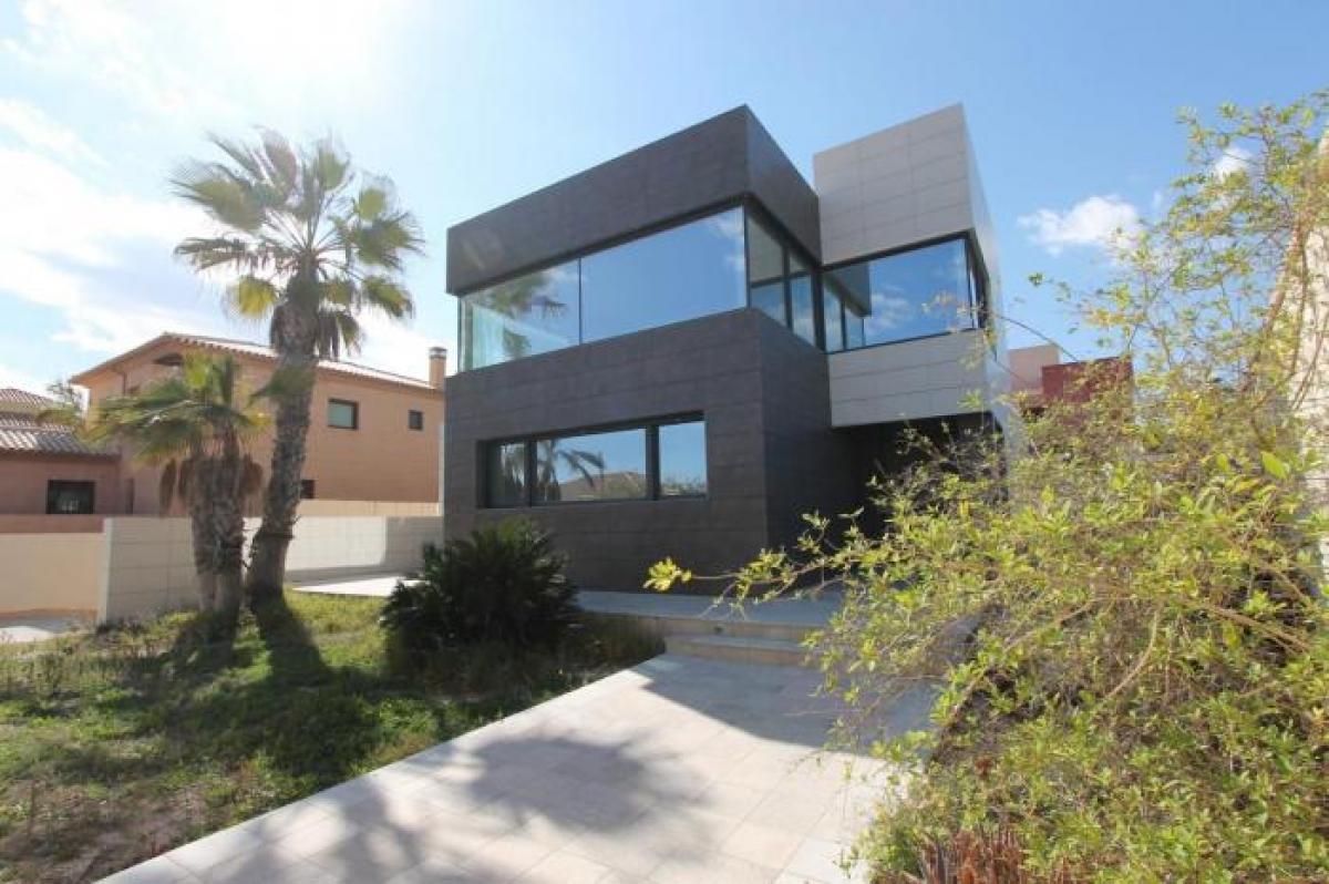 Picture of Villa For Sale in La Mata, Alicante, Spain