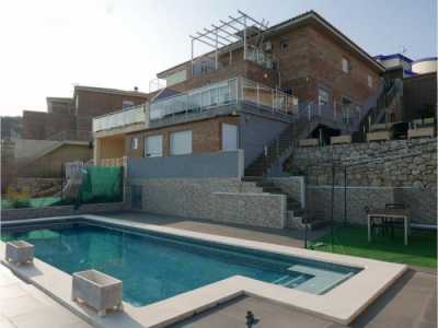 Home For Rent in Chiva, Spain