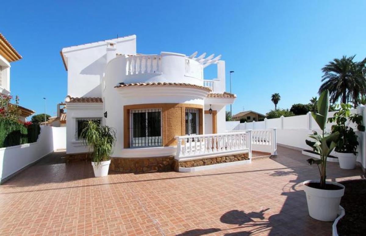 Picture of Villa For Sale in Mar Menor, Murcia, Spain