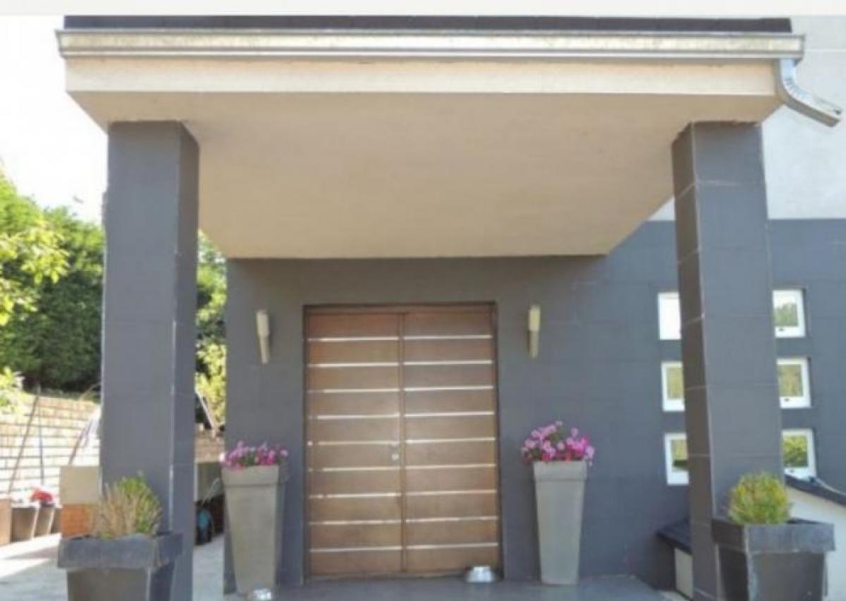 Picture of Home For Sale in Caces, Asturias, Spain