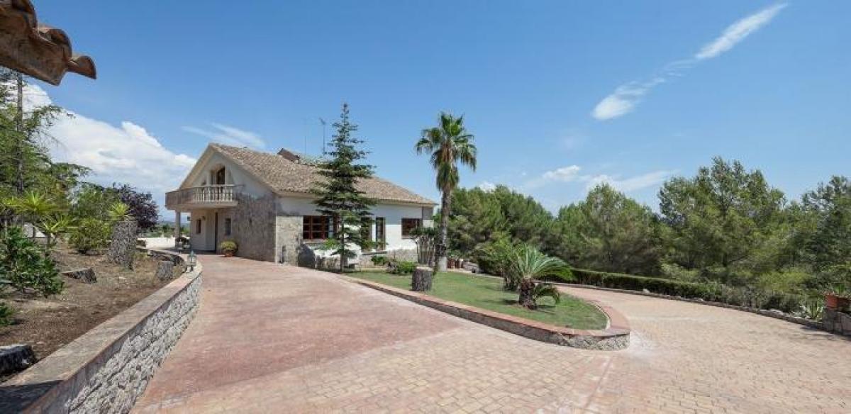 Picture of Villa For Sale in Barcelona, Barcelona, Spain