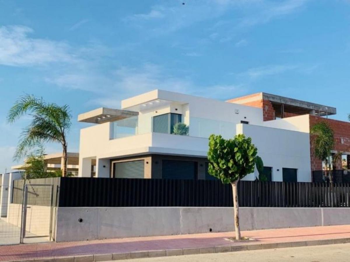 Picture of Villa For Sale in San Fulgencio, Alicante, Spain