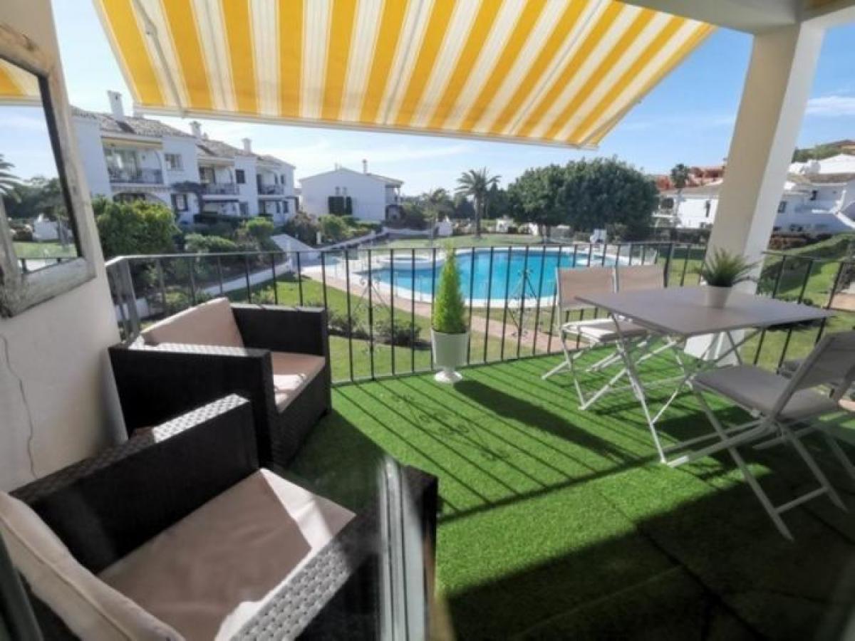 Picture of Apartment For Sale in El Paraiso, Malaga, Spain