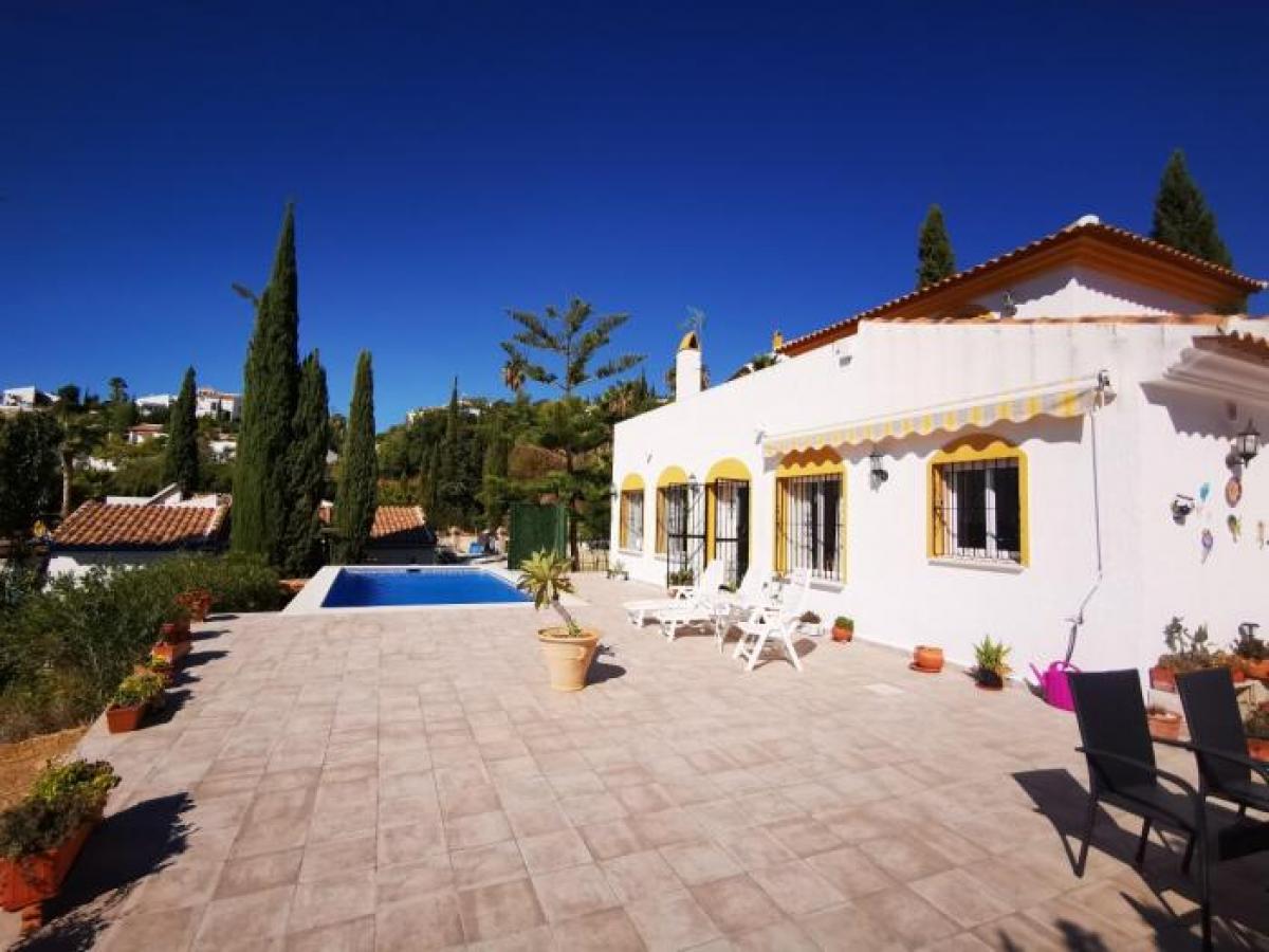 Picture of Apartment For Sale in Vinuela, Malaga, Spain