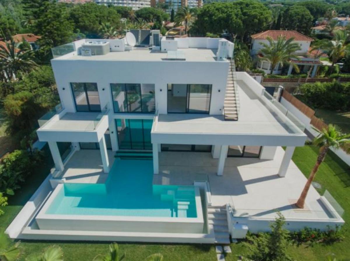 Picture of Apartment For Sale in Marbesa, Malaga, Spain