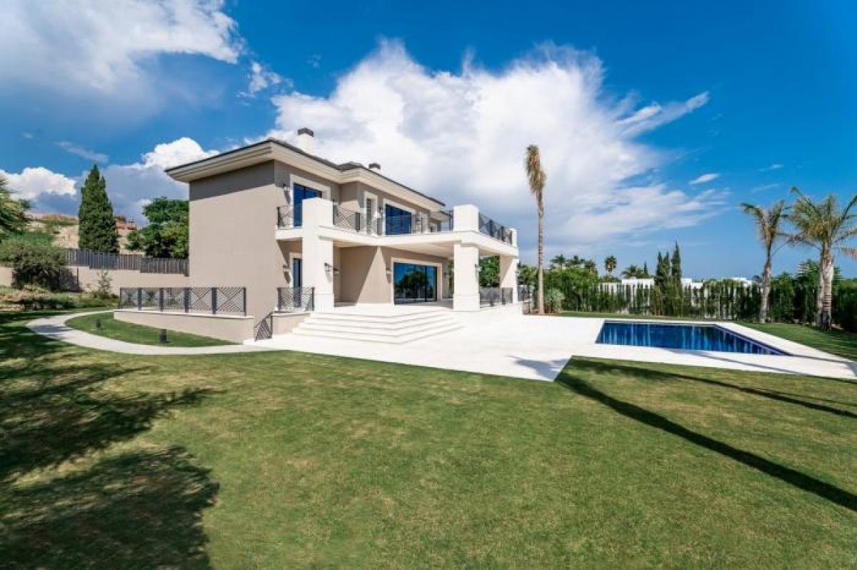 Picture of Apartment For Sale in Los Flamingos, Malaga, Spain