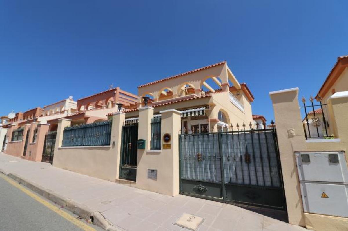 Picture of Apartment For Sale in Pinar De Campoverde, Alicante, Spain