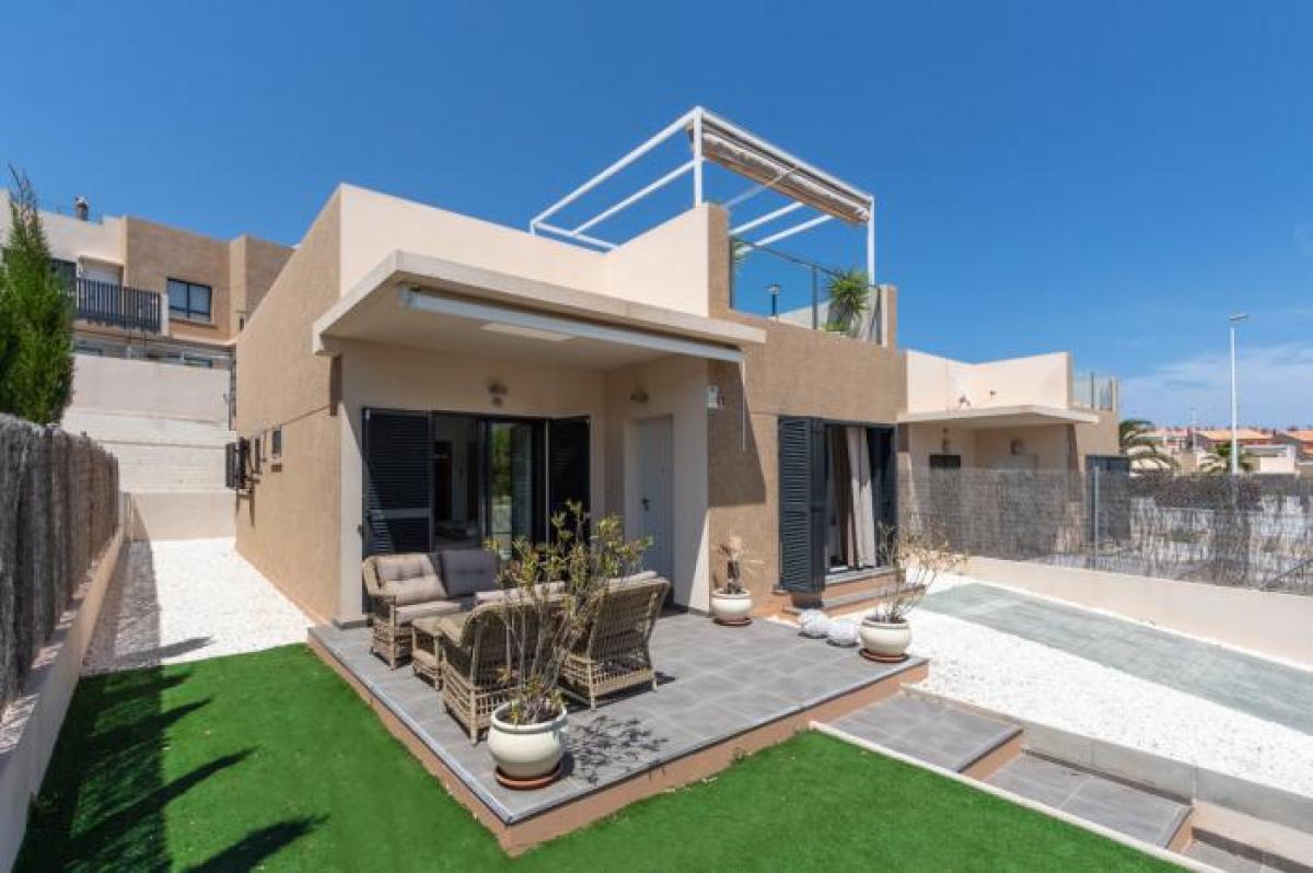 Picture of Apartment For Sale in La Zenia, Alicante, Spain