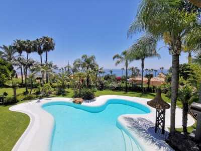 Apartment For Sale in Sierra Blanca, Spain