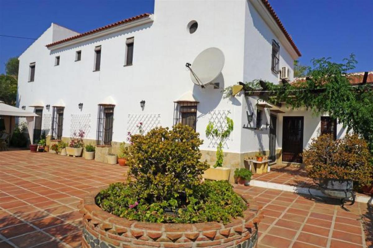 Picture of Apartment For Sale in Pizarra, Malaga, Spain