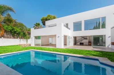 Apartment For Sale in Los Monteros, Spain