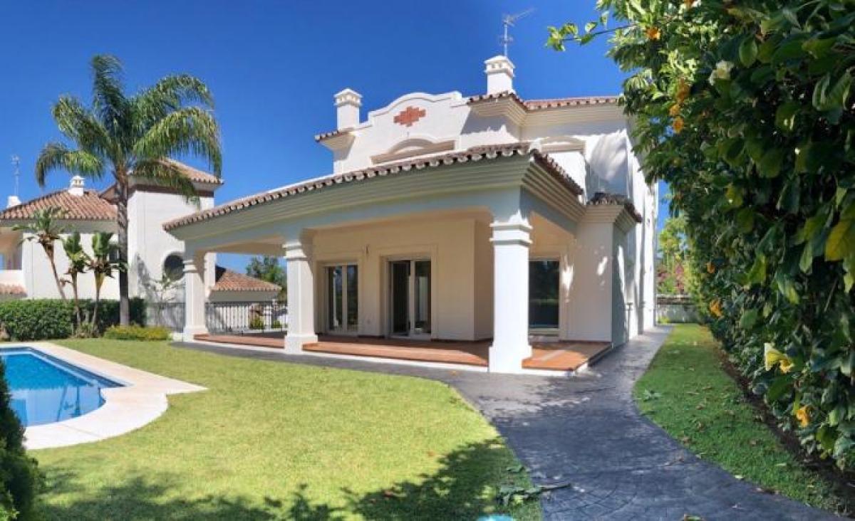 Picture of Apartment For Sale in Guadalmina Alta, Malaga, Spain