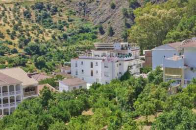 Apartment For Sale in Tolox, Spain