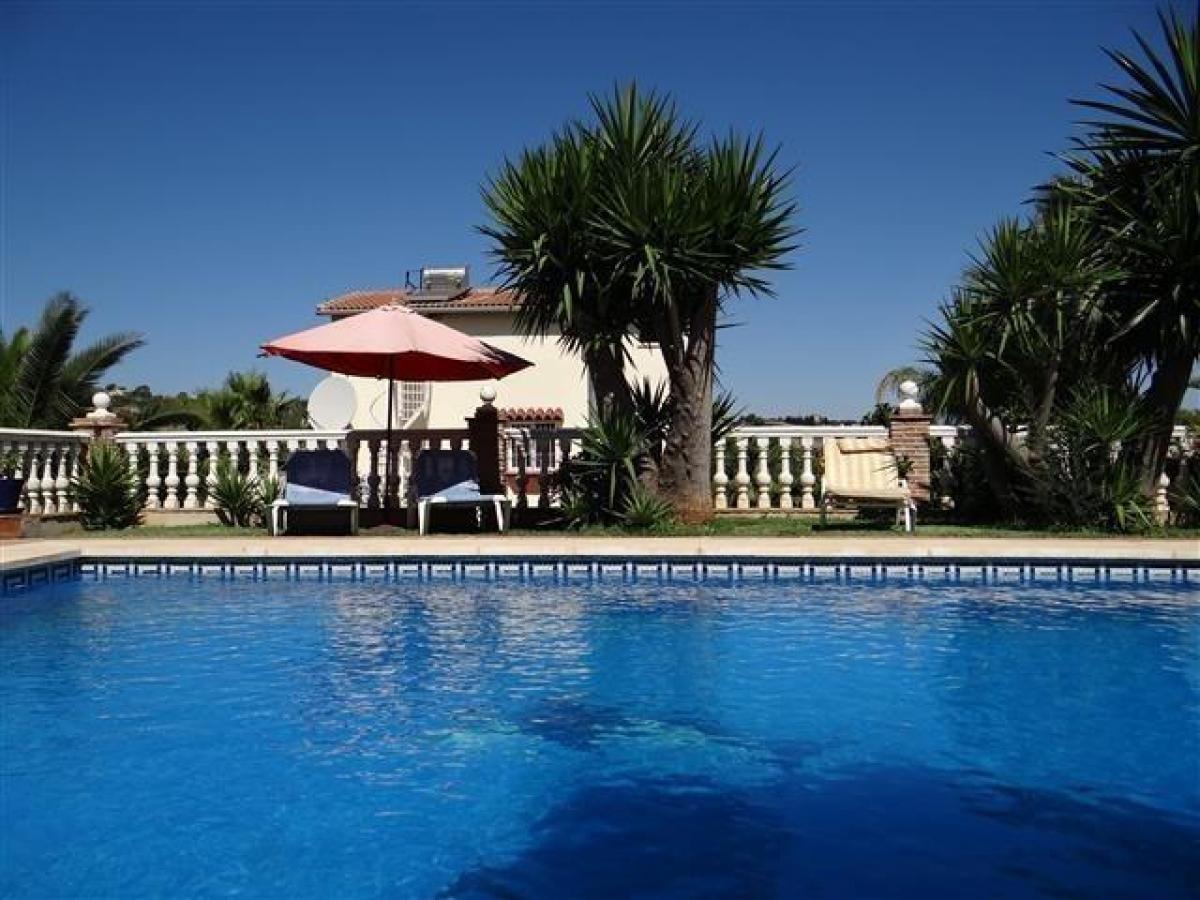 Picture of Apartment For Sale in Lauro Golf, Malaga, Spain