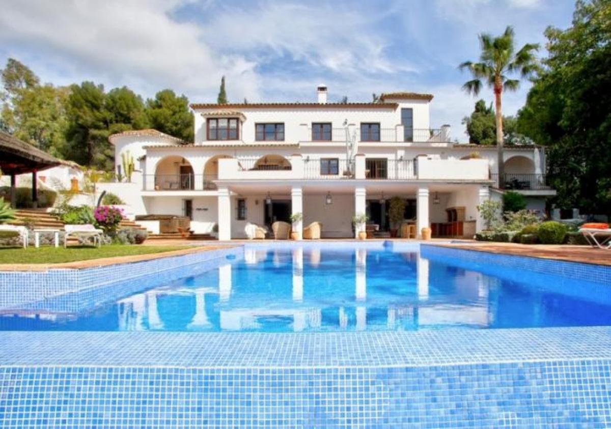 Picture of Apartment For Sale in The Golden Mile, Malaga, Spain