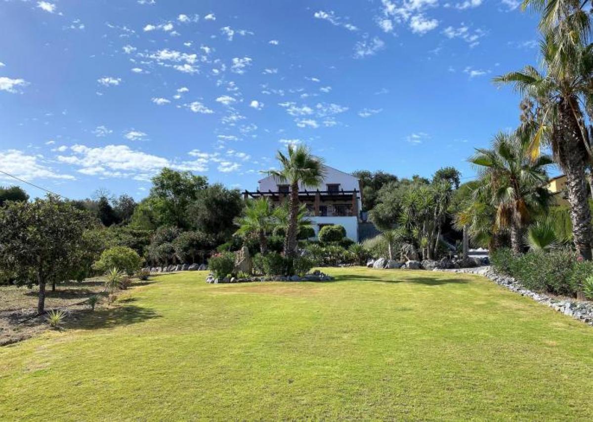 Picture of Apartment For Sale in Alhaurin el Grande, Malaga, Spain