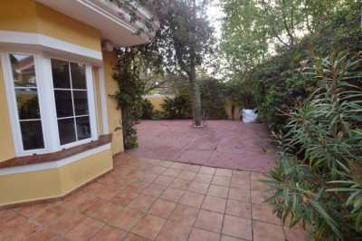 Apartment For Sale in Calahonda, Spain