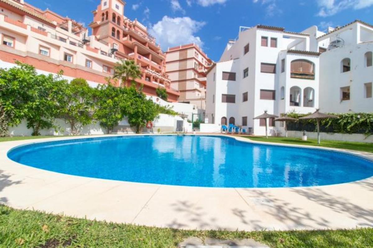 Picture of Apartment For Sale in La Duquesa, Malaga, Spain