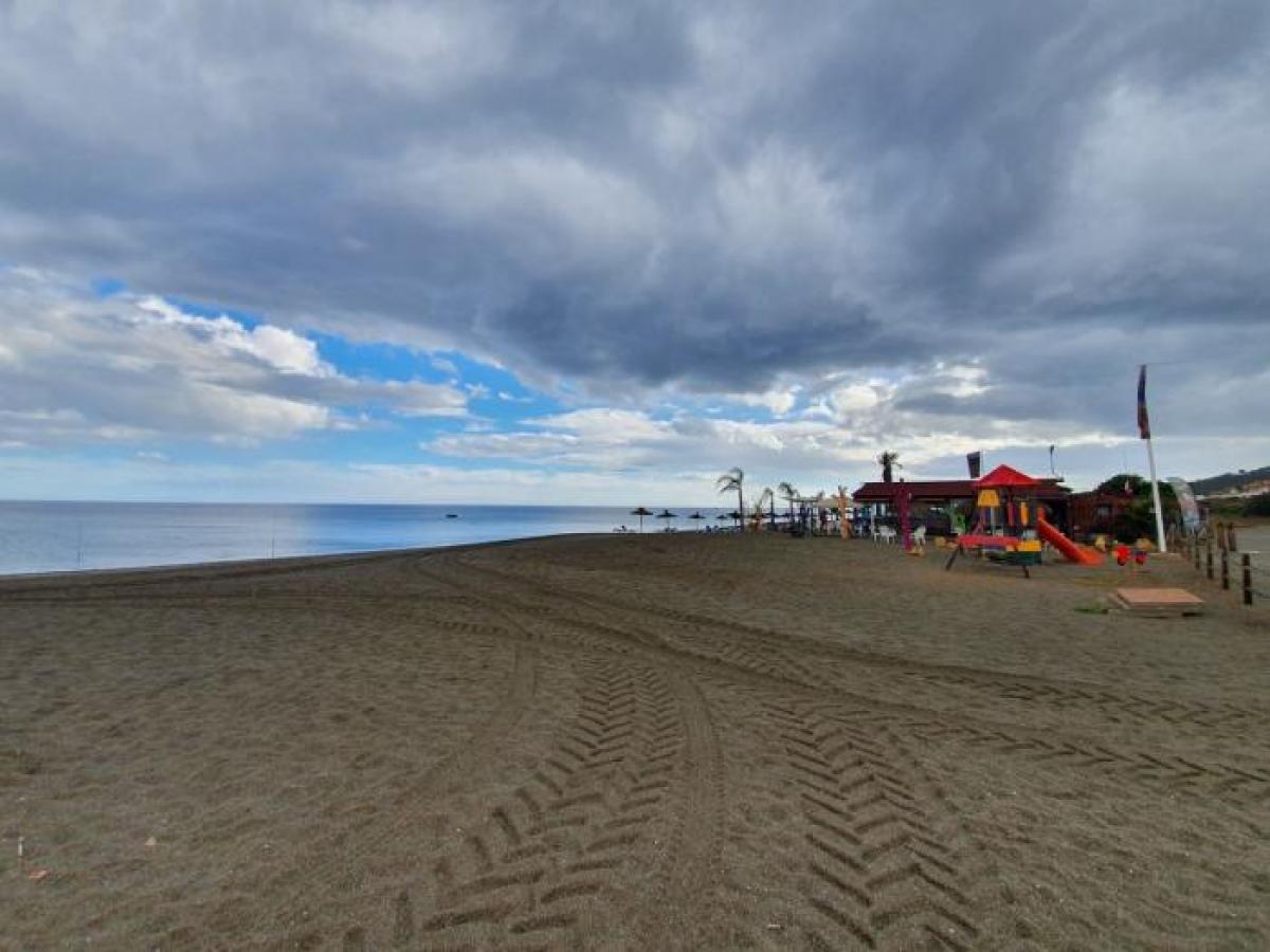 Picture of Apartment For Sale in La Duquesa, Malaga, Spain