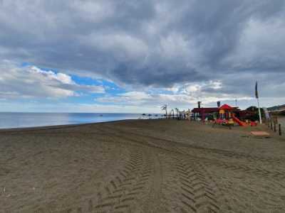 Apartment For Sale in La Duquesa, Spain