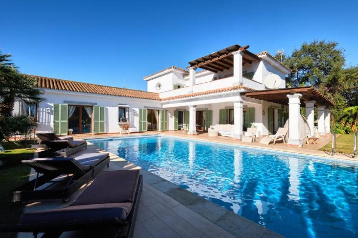 Picture of Apartment For Sale in Sotogrande Costa, Cadiz, Spain