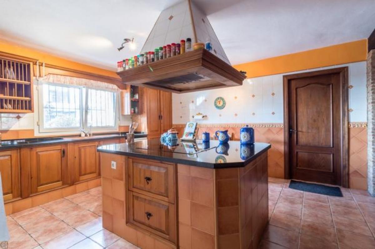 Picture of Apartment For Sale in San Enrique, Cadiz, Spain