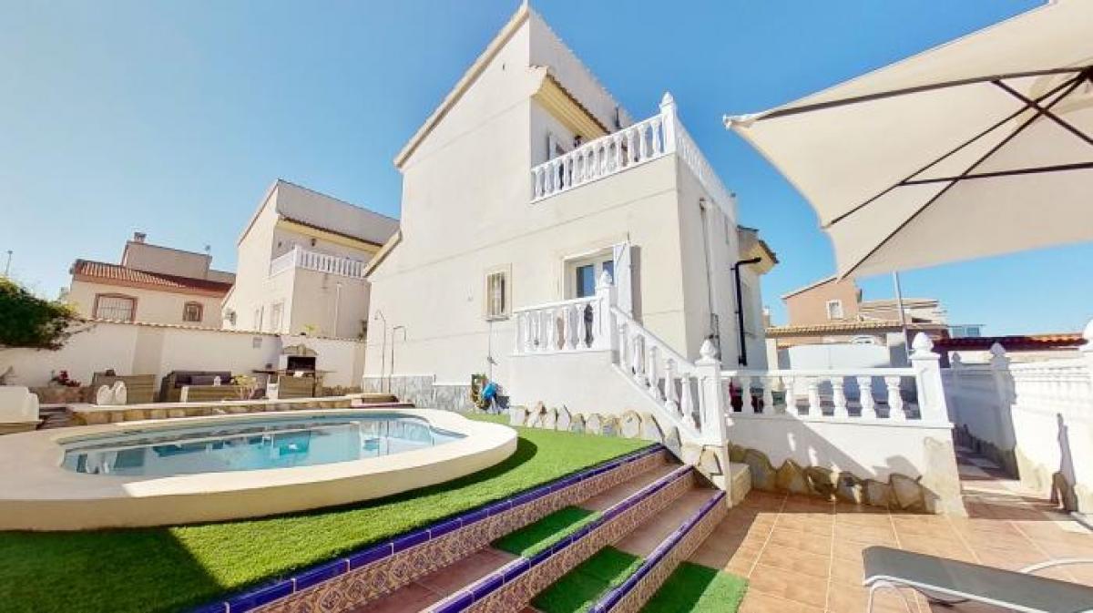 Picture of Apartment For Sale in Benimar, Alicante, Spain