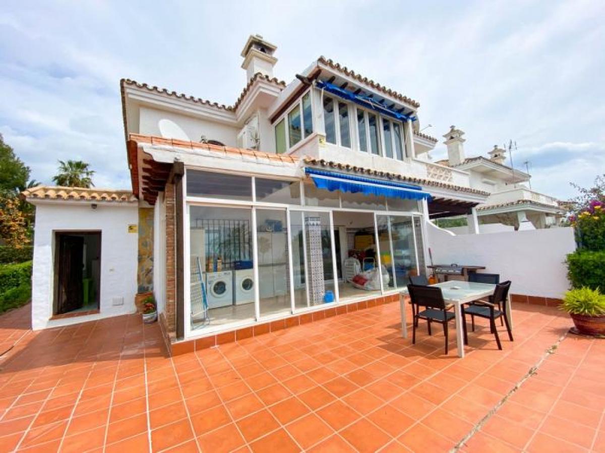 Picture of Apartment For Sale in La Duquesa, Malaga, Spain