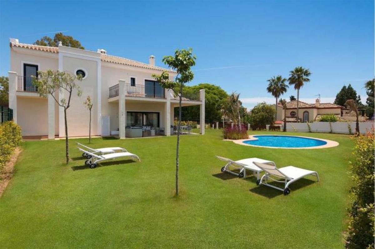 Picture of Apartment For Sale in San Pedro Alcantara, Malaga, Spain