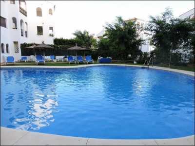 Apartment For Sale in La Duquesa, Spain