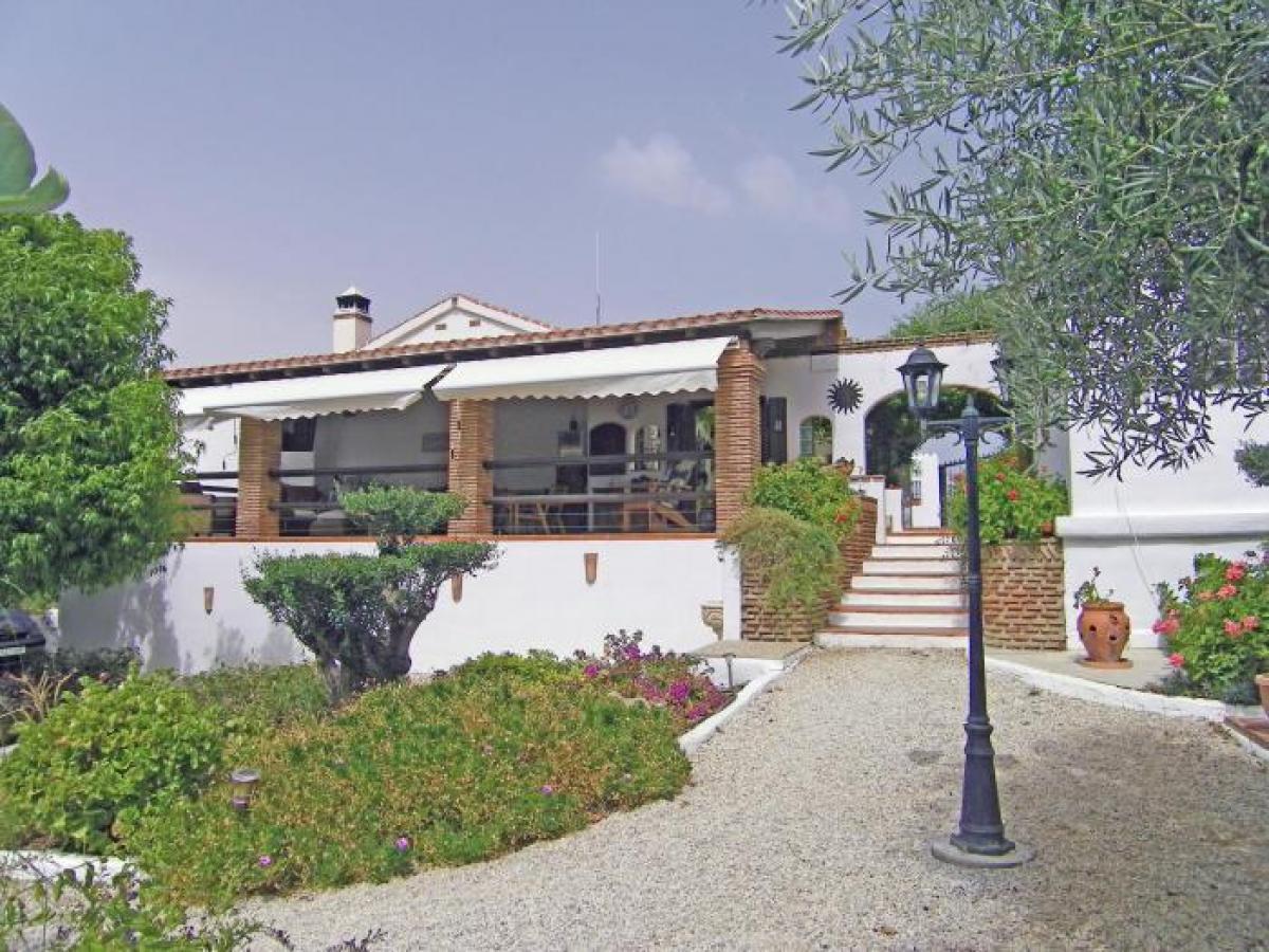 Picture of Apartment For Sale in Alora, Malaga, Spain