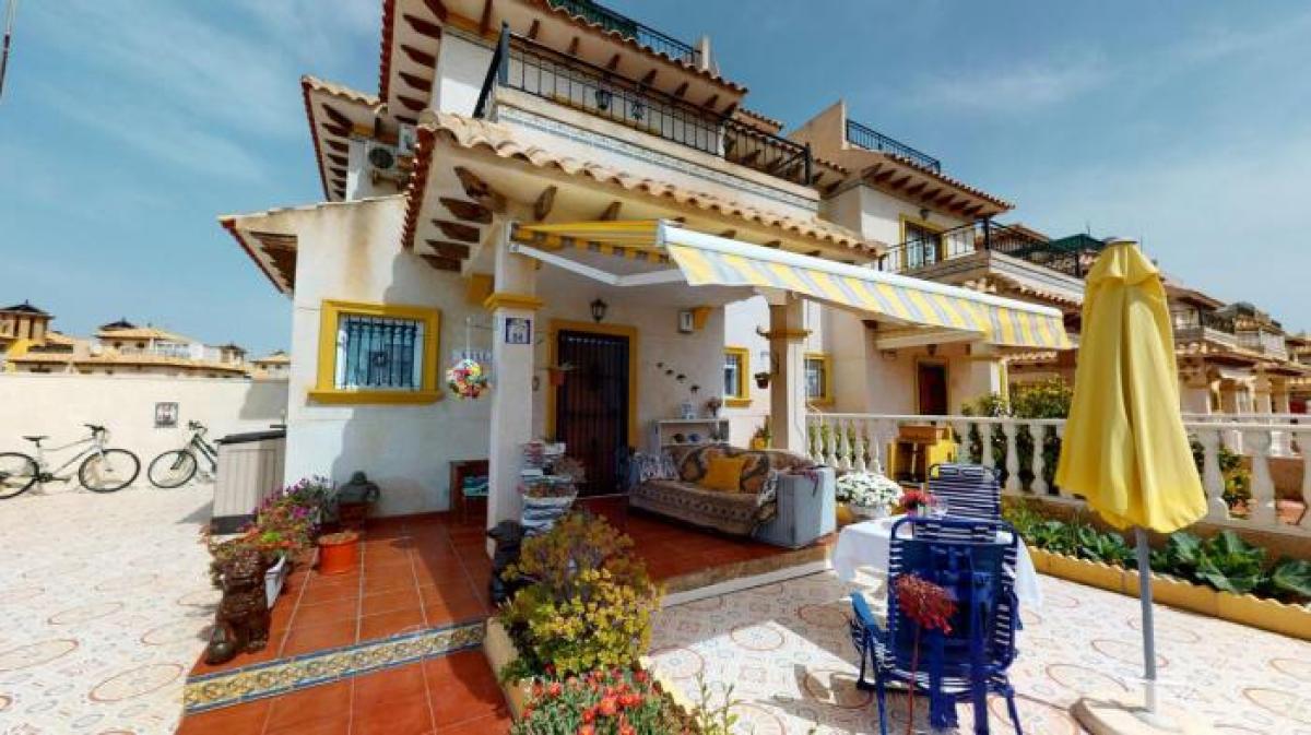 Picture of Apartment For Sale in La Zenia, Alicante, Spain