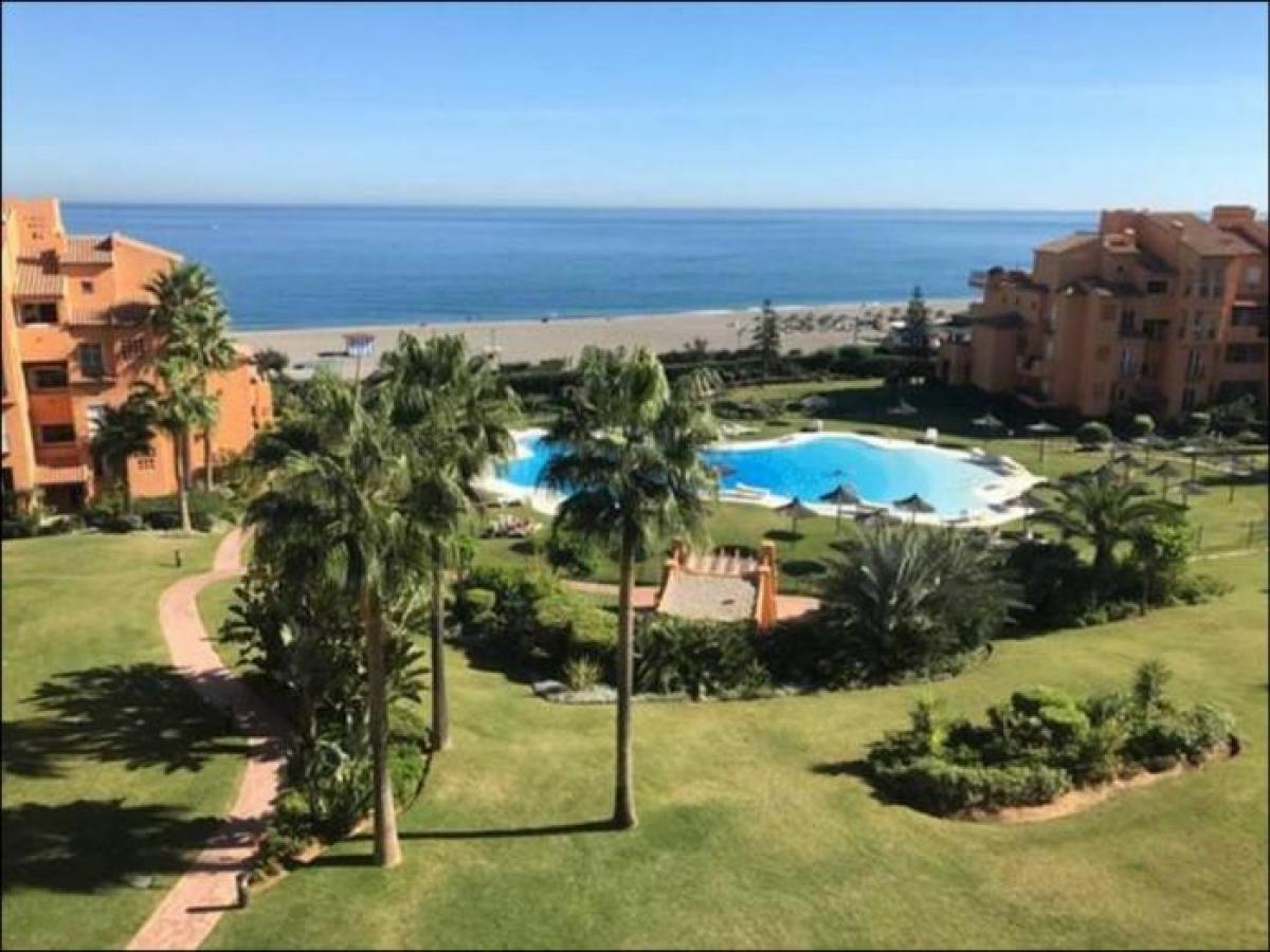 Picture of Apartment For Sale in La Duquesa, Malaga, Spain