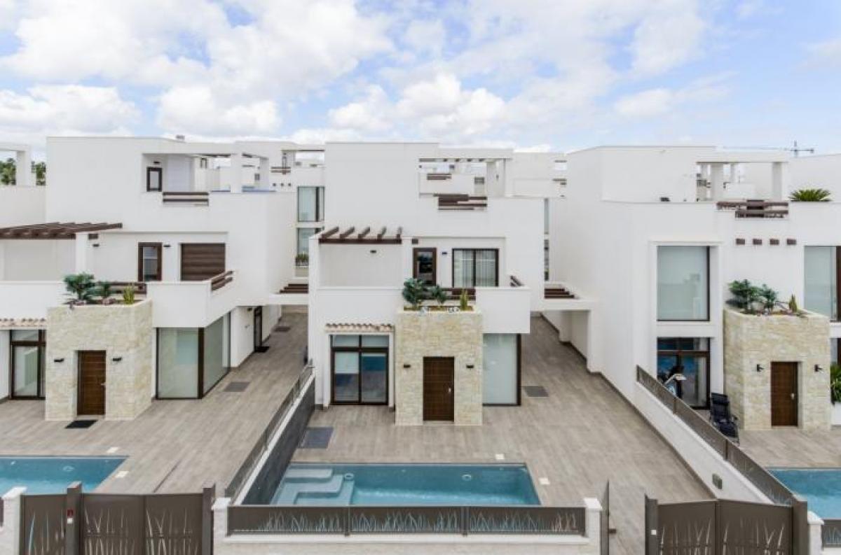 Picture of Apartment For Sale in Quesada, Andalucia, Spain