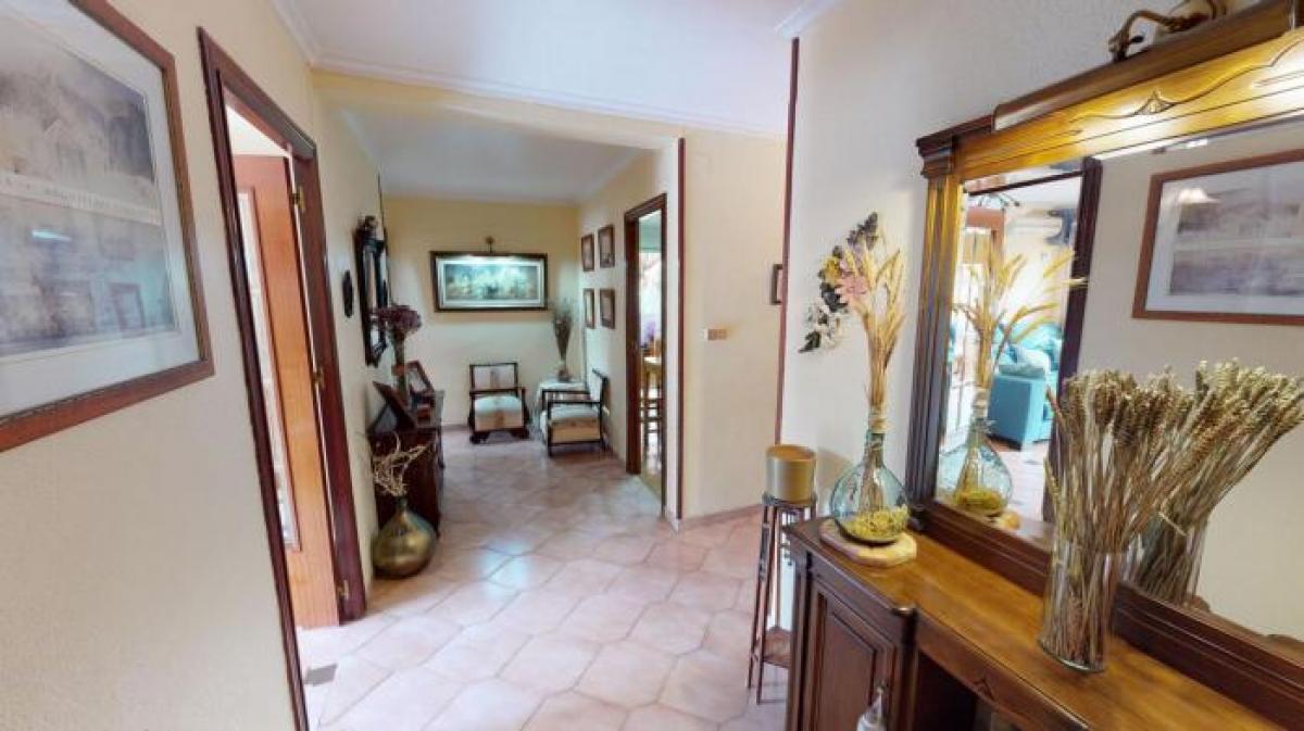 Picture of Apartment For Sale in Costa Blanca North, Alicante, Spain