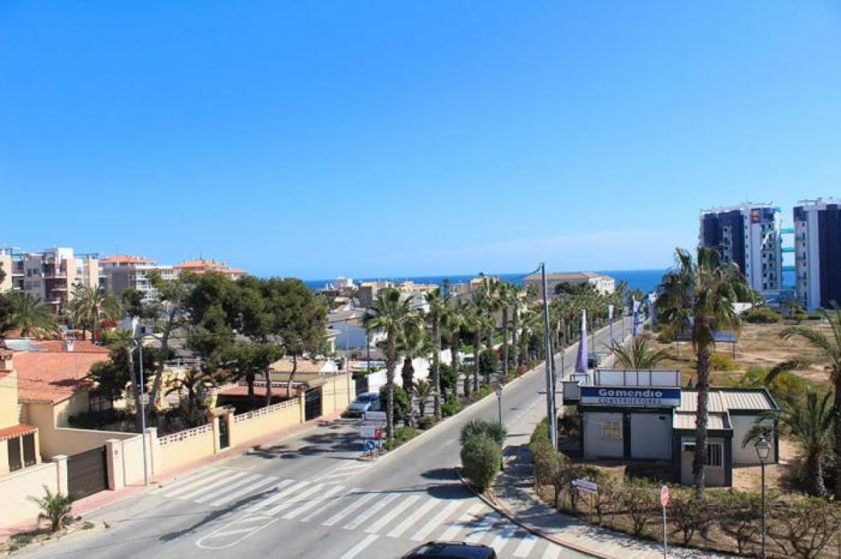 Picture of Apartment For Sale in Punta Prima, Alicante, Spain