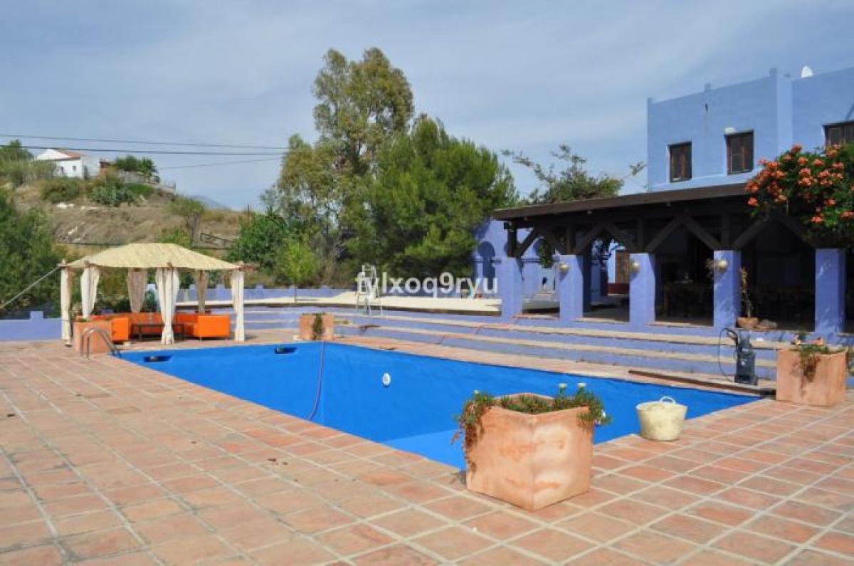 Picture of Apartment For Sale in Benamargosa, Malaga, Spain