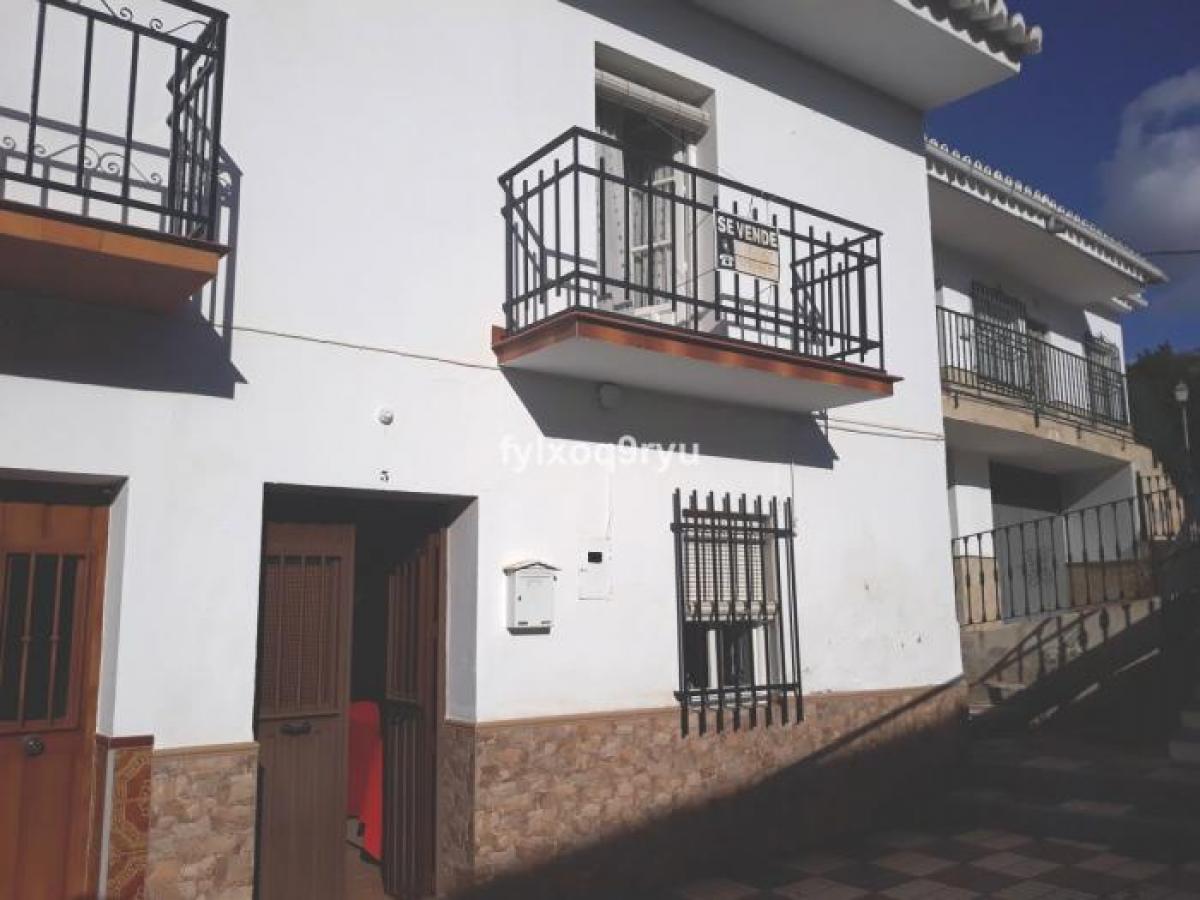 Picture of Apartment For Sale in Riogordo, Malaga, Spain