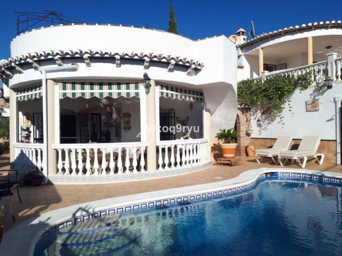 Picture of Apartment For Sale in Puente Don Manuel, Malaga, Spain