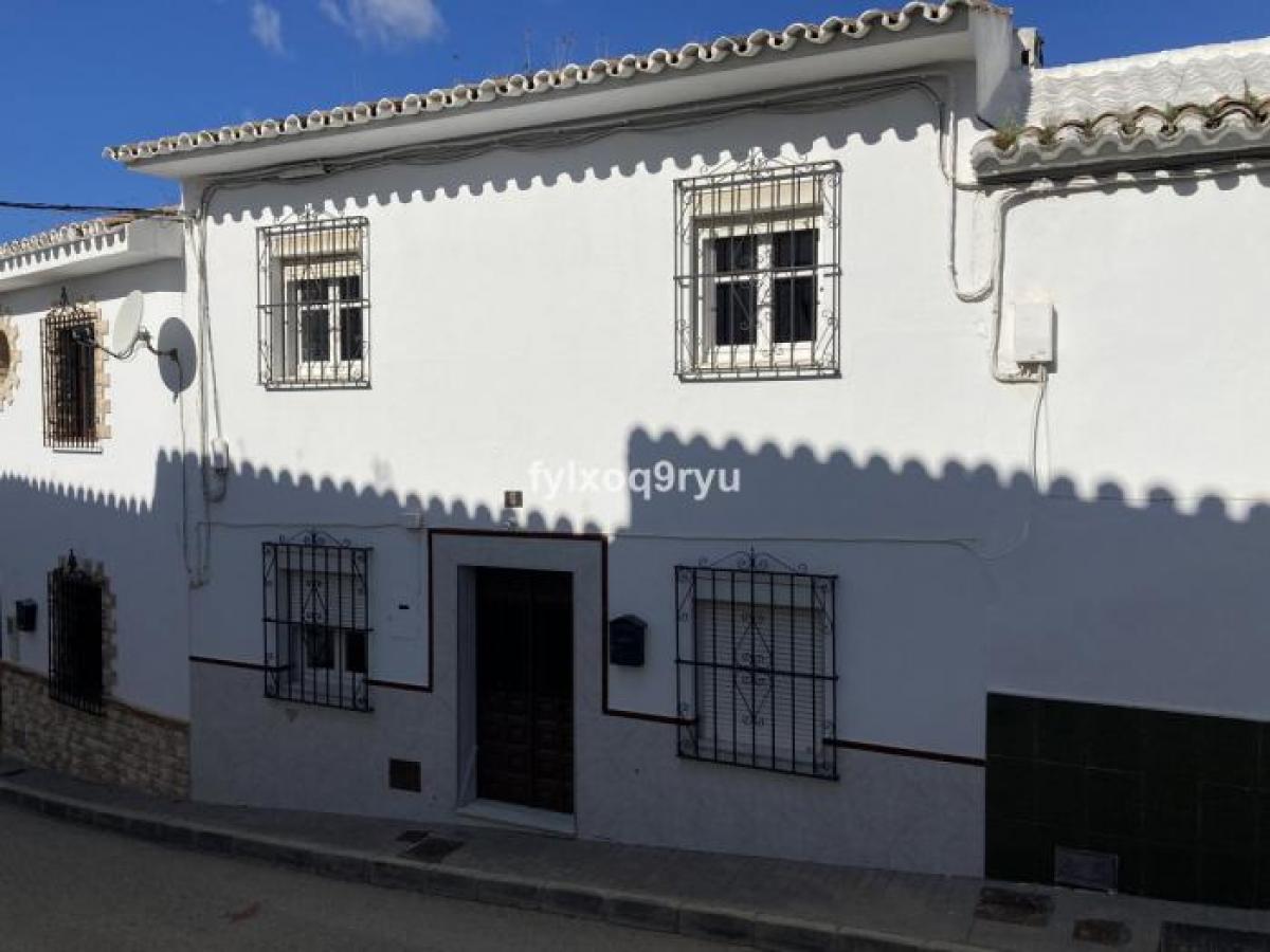 Picture of Apartment For Sale in Riogordo, Malaga, Spain