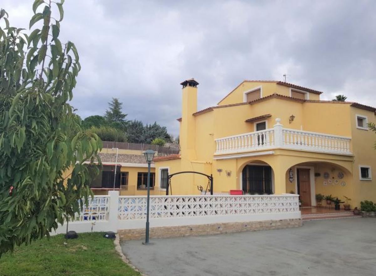 Picture of Apartment For Sale in Ontinyent, Valencia, Spain