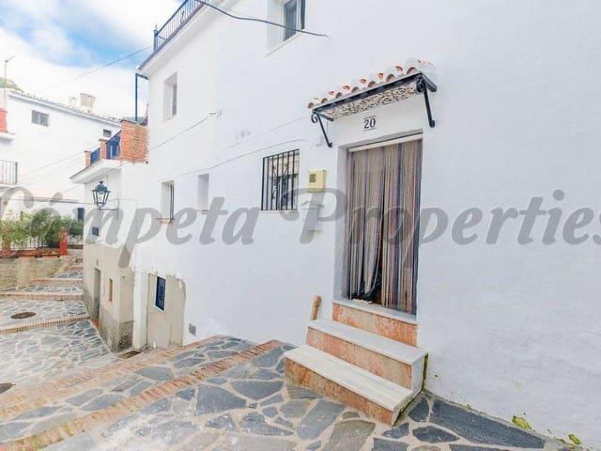 Picture of Apartment For Sale in Canillas De Aceituno, Malaga, Spain