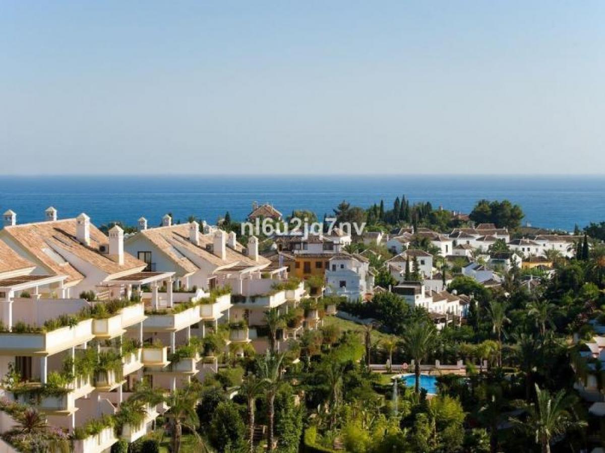 Picture of Apartment For Sale in The Golden Mile, Malaga, Spain